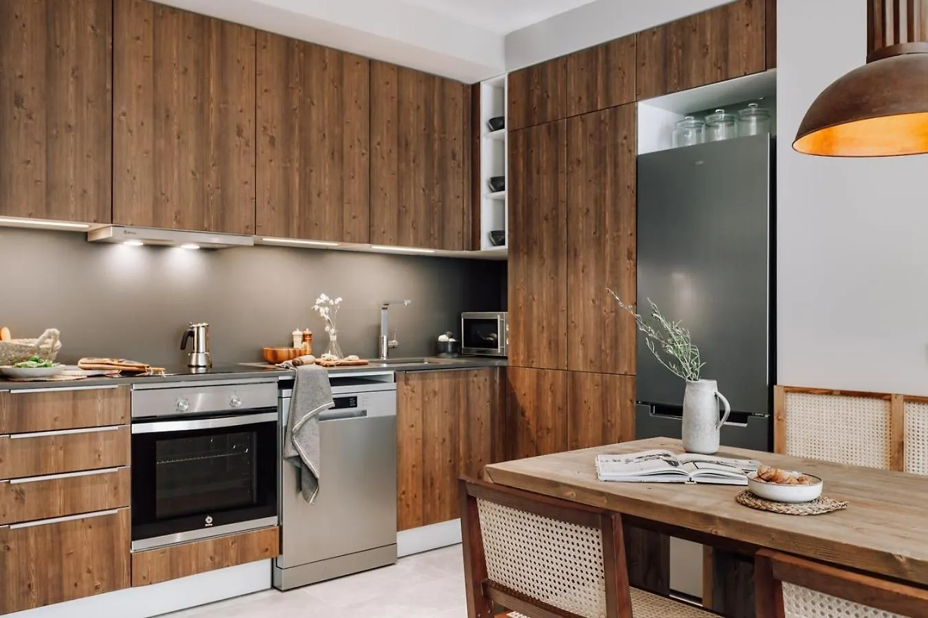 Apartment Encina - 2 Bedrooms In Eixample Esquerra Barcelona