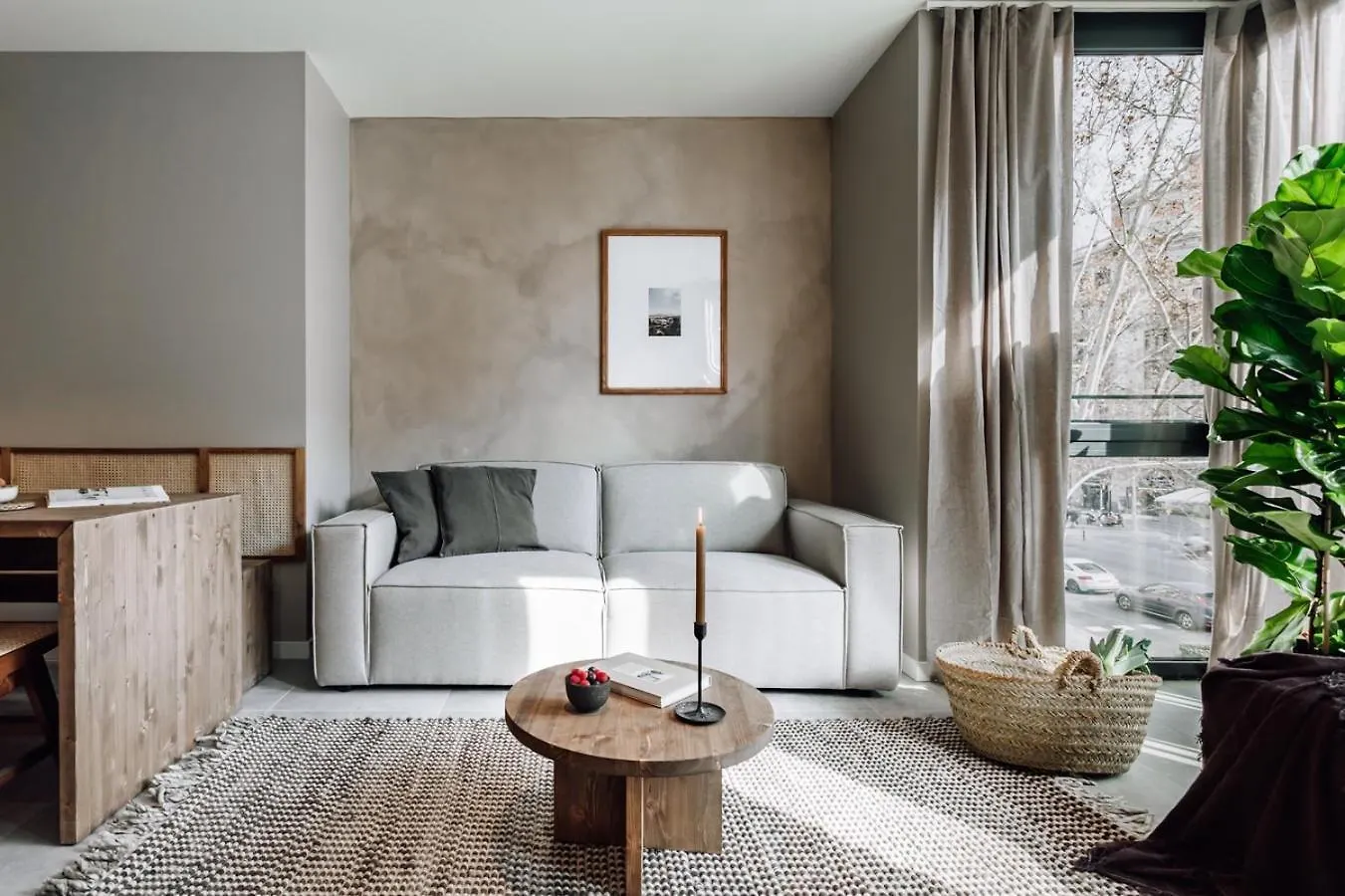 Encina - 2 Bedrooms In Eixample Esquerra Barcelona Apartment